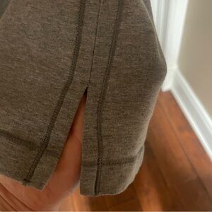 Lulu lemon t-shirt